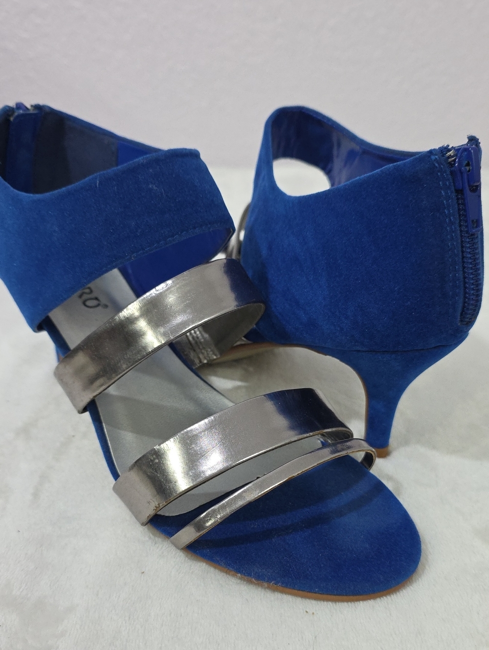 Ashro Cobalt Blue Metallic Strappy Kitten Heels Size 9.5M